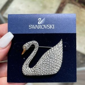 Swarovski Swan Pin